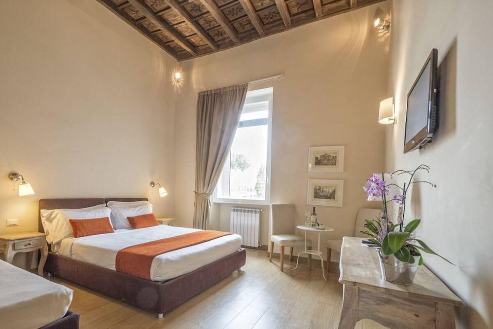 Little Queen Bed and breakfast 3*