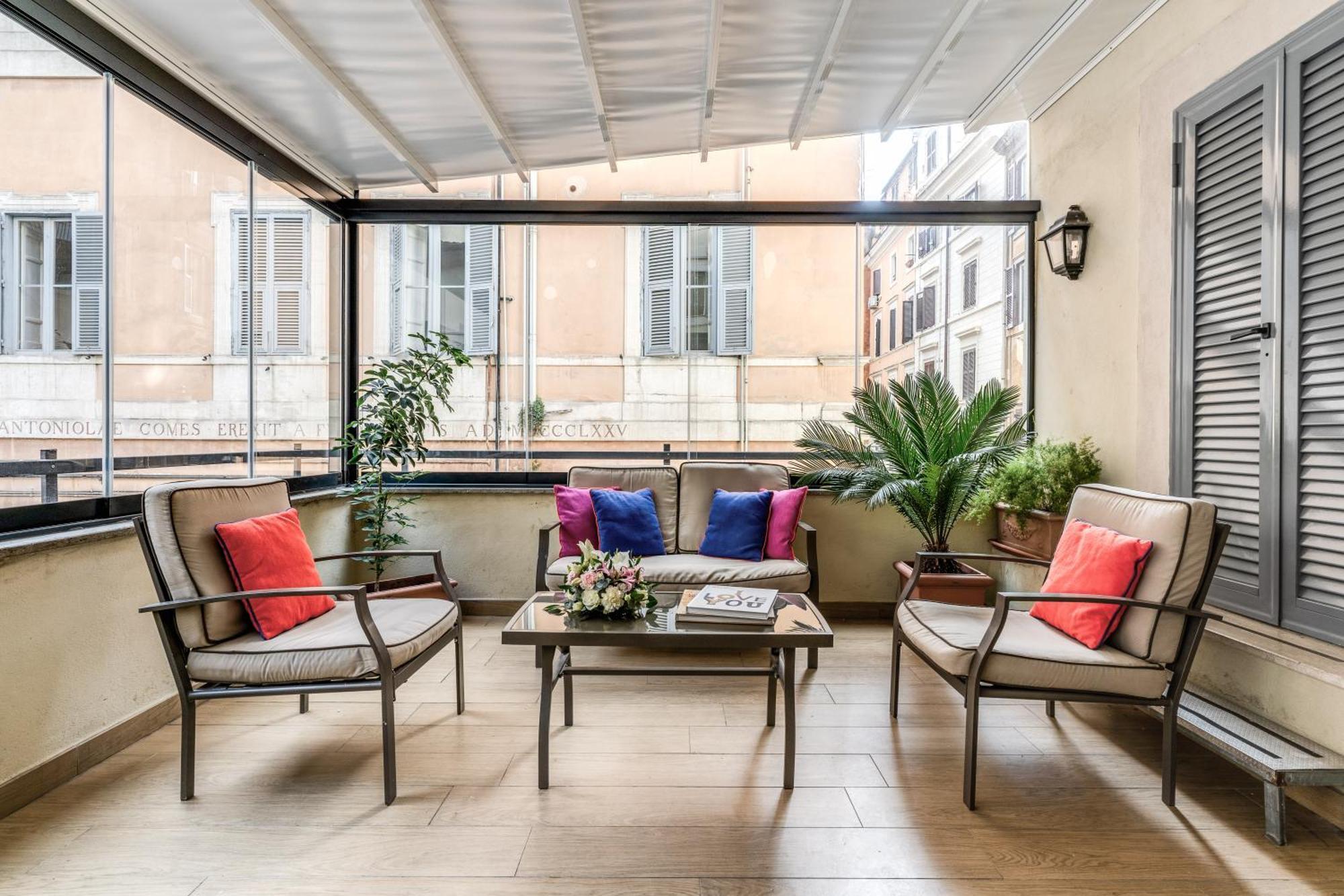 Little Queen Bed and breakfast Roma